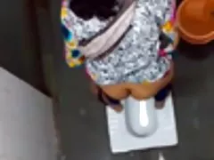 Desi toalett peep p2