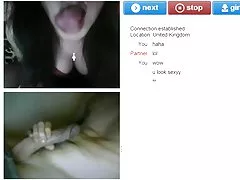 Kåta svenska flicka blinkande fitta på chatrandom