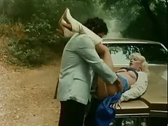 Klassiska... blondinen granne
