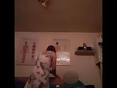 Asiatisk massage med lyckligt slut