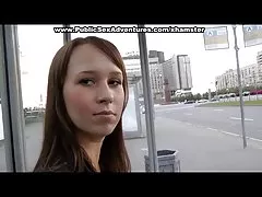 Real offentliga knulla film med sexig coed babe