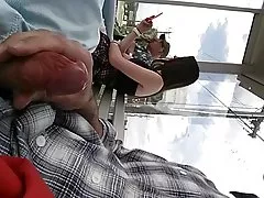Public onani vid hållplats 1
