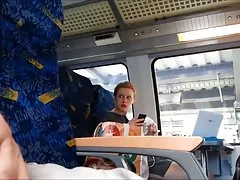 Mycket vacker blond ung kvinna 1