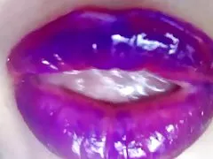 Läppstift fetish - lila