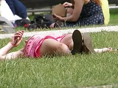 Sexig upskirt babe