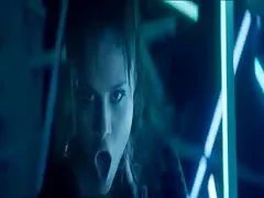 Porr musikvideo selena gomez sakta ner