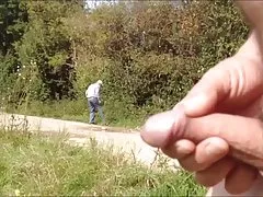 Sandrothebest blinkande min kuk utomhus offentliga med cumshot