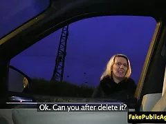 Blyg Europeiska liftare knullade på spycam