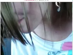 Japanska chick suger dildo och leker med fitta