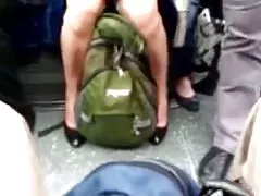 Upskirt på london tube
