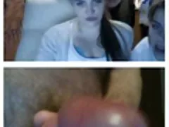 Flickor gillar inte min kuk, men titta och diskutera det på webcam